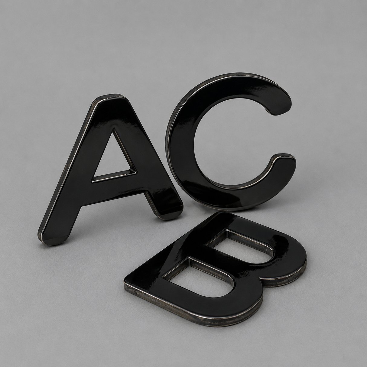 ALUMINIO COMPUESTO ALUKOMP NEGRO BRILLANTE PE 3MM/ 0.18 MM 1.22X2.44 MTS