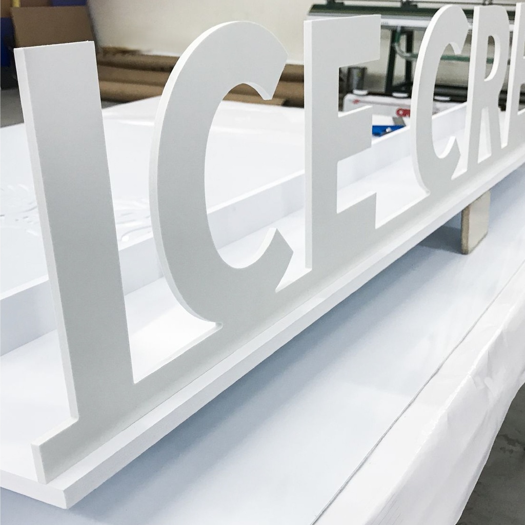 PVC Espumado blanco de 2mm. - 205 x 305 cm. - caja de 4 planchas Tienda  Plotter